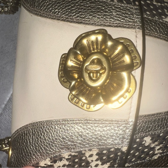 Coach handbag purse - Picture 3 of 4